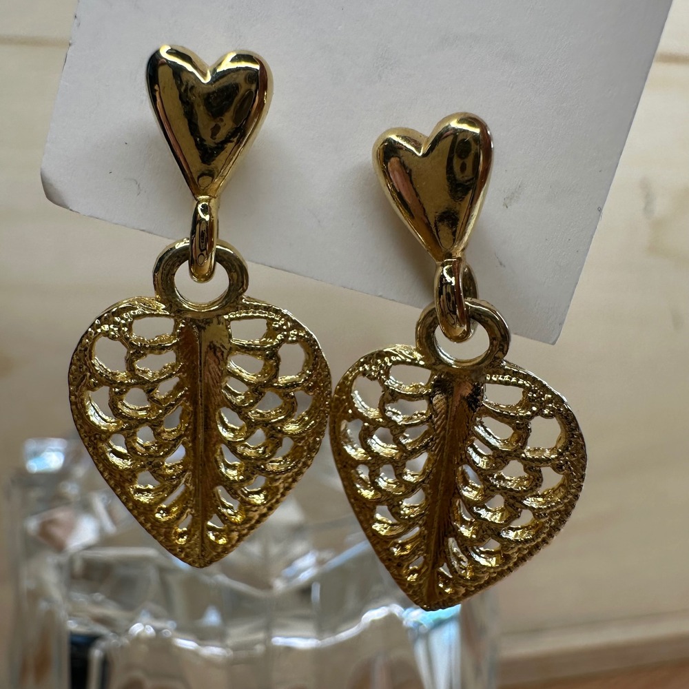 Women Drop Earrings OS Gold Heart Filigree Leaf Drop Vintage Style Dangle Korea